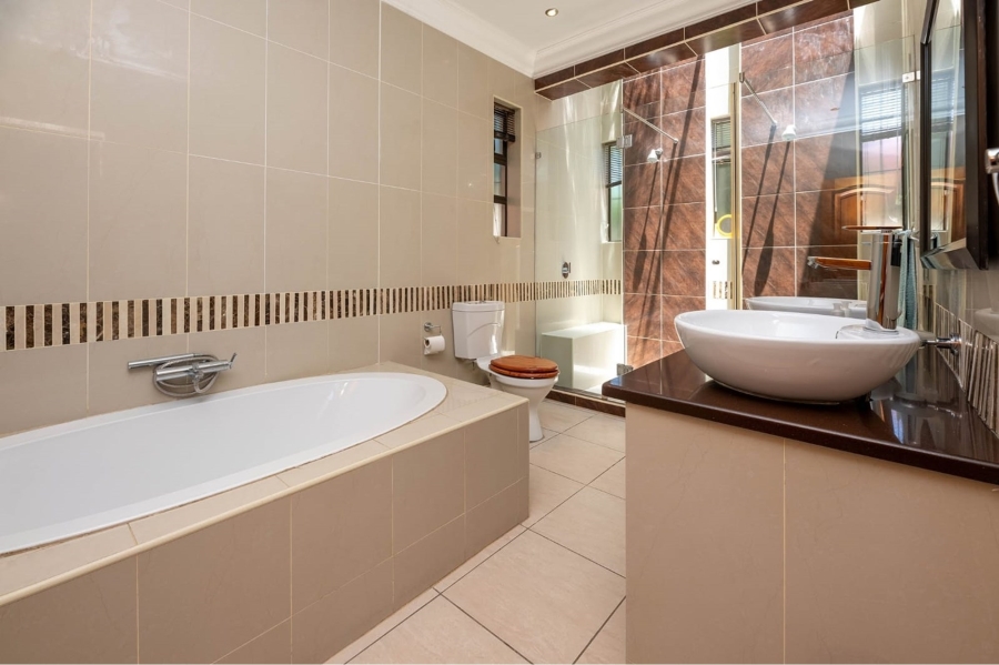 4 Bedroom Property for Sale in Monument Heights Northern Cape